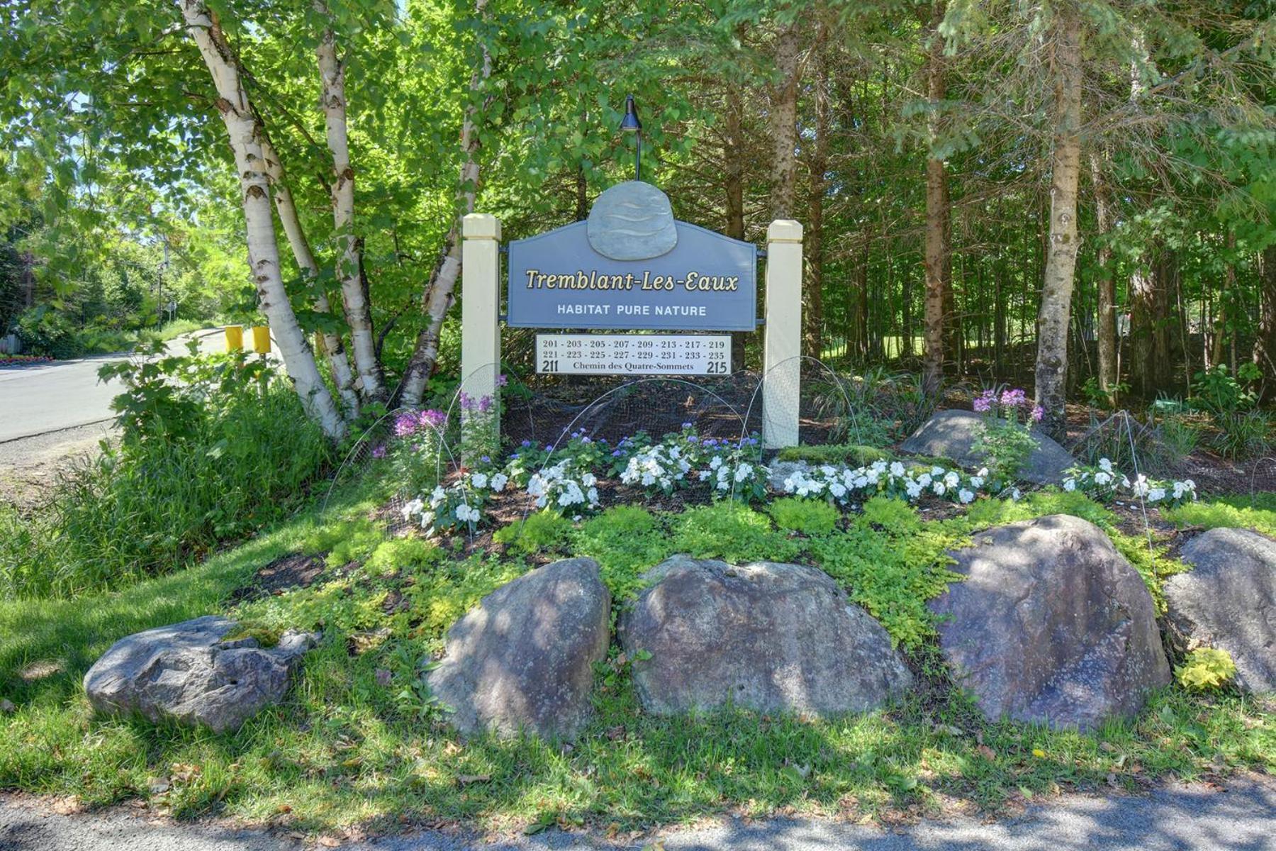 Appartamento Tremblant Prestige - Les Eaux 207-2 Mont-Tremblant Esterno foto
